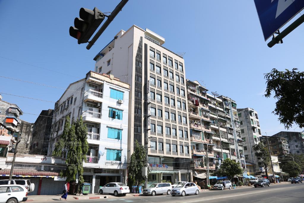 Hotel Royal King Yangon Exterior foto