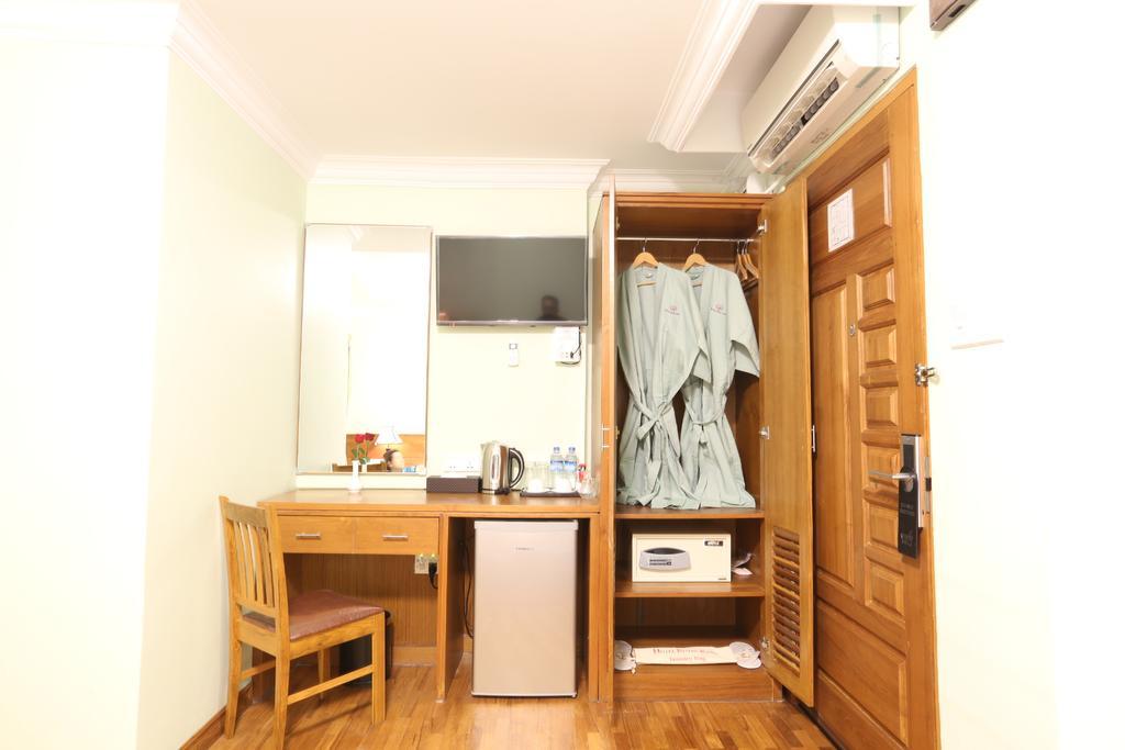 Hotel Royal King Yangon Exterior foto