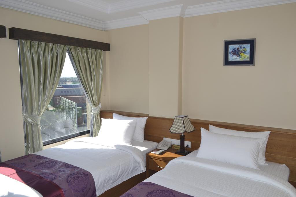 Hotel Royal King Yangon Exterior foto
