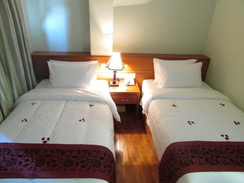 Hotel Royal King Yangon Exterior foto